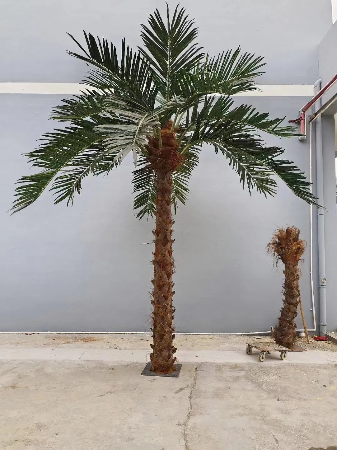 Künstliche Palme für den Landschaftsbau, Fiberglas, künstliche, dekorative Kokospalmen für den Innen- und Außenbereich