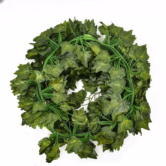 Großhandel mit hängenden künstlichen Blättern, dekorativen Ranken, Efeuranken für die Außendekoration