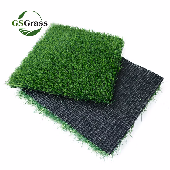 Vierfarbiger, natürlich aussehender Kunstrasen, künstlicher Landschaftsrasen